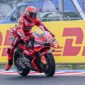Pebalap Ducati Marc Marquez memenangi GP Hungaria dengan lesatan dan rotasi yang meyakinkan. (Attila Kisbenedek/AFP)