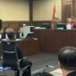 Ketua Pengadilan Negeri Jakarta Selatan periode 2024-2025, Muhammad Arif Nuryanta, didakwa menerima suap senilai Rp15,7 miliar di Pengadilan Tipikor Jakarta, Rabu (20/8/2025). (Joke)