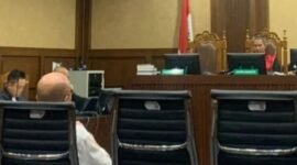 Pengacara korporasi Ariyanto Bakri sebagai tersangka sekaligus saksi dalam sidang perkara suap putusan lepas kasus ekspor CPO di Pengadilan Tipikor Jakarta. (Joke)