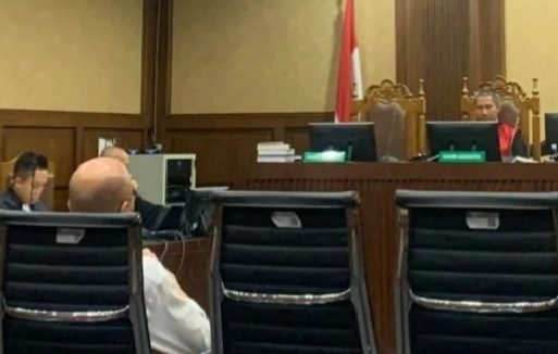 Pengacara korporasi Ariyanto Bakri sebagai tersangka sekaligus saksi dalam sidang perkara suap putusan lepas kasus ekspor CPO di Pengadilan Tipikor Jakarta. (Joke)
