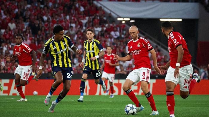 Benfica berhasil menang tipis 1-0 atas Fenerbahce pada leg kedua play-off Liga Champions 2025-2026, Kamis (28/8/2025) dini hari. (X/SL Benfica)