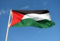 Bendera Palestina dikibarkan di stadion Columbus Crew untuk mendukung pemain baru mereka, Wessam Abou Ali. (Getty Images)