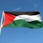 Bendera Palestina dikibarkan di stadion Columbus Crew untuk mendukung pemain baru mereka, Wessam Abou Ali. (Getty Images)