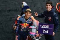 Veda Ega Pratama finis di posisi kedua pada Race 2 Red Bull Rookies Cup 2025. (Instagram)