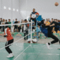 Pertarungan sengit berebut juara takraw Poda DIY. (Joke)
