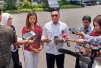 Biro Pers, Media, dan Informasi Sekretariat Presiden mengembalikan kartu identitas liputan wartawan Istana milik jurnalis CNN Indonesia Diana Valencia, Senin (29/9/2025). (CNN Indonesia)