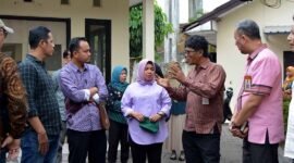 Panitia Khusus (Pansus) DPRD Kota Yogyakarta meninjau Rumah Pelayanan Sosial Lanjut Usia Terlantar Budhi Dharma, Giwangan, Kamis (11/9/2025). (Joke)