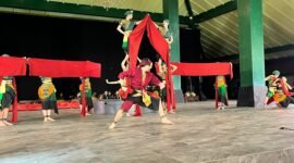 Festival Sendratari DIY 2025 di Pendopo Agung Kampus Terpadu, Sleman. (Joke)