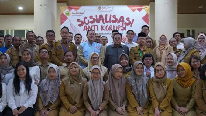 Sosialisasi program Komisi Pemberantasan Korupsi (KPK) diso


di Hall DPRD DIY, Senin (15/9/2025), dengan melibatkan seluruh pegawai sekretariat. (Joke)