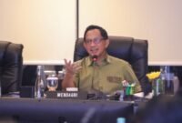 Mendagri Tito Karnavian saat memimpin Rapat Konsinyering Rencana Kerja Anggaran (RKA) Tahun 2026 yang berlangsung di Kota Bogor, Jawa Barat, Minggu (28/9/2025).