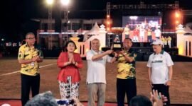 Kontingen Kabupaten Sleman meraih trofi juara umum Pekan Olahraga Daerah (Porda) XVII DIY 2025 dengan medali terbanyak sepanjang perhelatan yang digelar pada 9–18 September 2025. (Dok Pemkab Sleman)