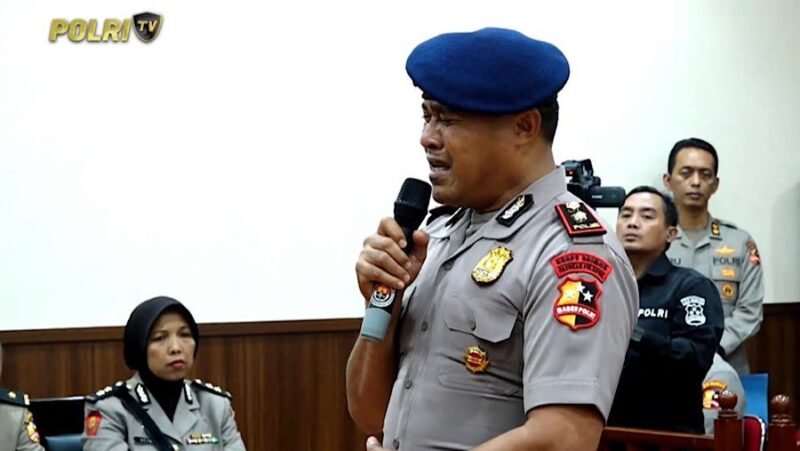 Sidang etik Kompol Kosmas K Gae, pelaku penabrak pengemudi ojek ojol Affan Kurniawan. (Tangkapan Layar Polri TV)
