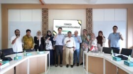 Universitas Muhammadiyah Yogyakarta (UMY) dan delegasi University of Sussex menggelar pertemuan resmi di Gedung AR Fachrudin A, membahas peluang kerja sama di bidang pendidikan, penelitian, dan pengembangan kapasitas global. (Dok UMY)