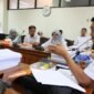 Ketua Komisi C DPRD Kota Yogyakarta Bambang Seno Baskoro dalam pembahasan antara Komisi C Dewan Perwakilan Rakyat Daerah (DPRD) dan Bagian Administrasi Pembangunan (Adminbang) Sekretariat Daerah Kota Yogyakarta. (Dok DPRD Yogya)