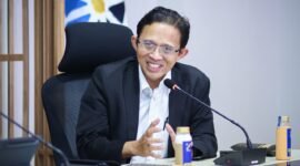 MENINJAU-Prof Eko bersama Tim dari Kementerian Kesehatan dan Manajemen Bali International Hospital, dalam rangka meninjau kesiapan RS berbasis kompetensi. (Foto Ist).