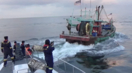 Ilustrasi - Pengejaran kapal asing penangkap ikan ilegal. (Joke)