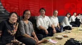 Pemerintah Daerah Istimewa Yogyakarta (DIY) menjamu Ketua Dewan Prefektur Kyoto, Ryuzo Aramaki, dan Wakil Gubernur Kyoto, Hironori Furukawa, dengan santapan khas Yogyakarta, gudeg lesehan. (Jennus)