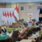 Wakil Gubernur DIY KGPAA Paku Alam X saat memimpin Rapat Koordinasi Tim Koordinasi Penanggulangan Kemiskinan Daerah (TKPKD) DIY di Gedhong Pracimasana, Kepatihan, Yogyakarta. (Humas Pemda DIY)