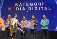 Wali Kota Yogyakarta Hasto Wardoyo menerima anugerah dan penghargaan Antikorupsi ACFFEST 2025. Pemkot Yogyakarta dinobatkan sebagai satu dari tiga instansi terbaik kategori media digital. (,Dok Pemkot)