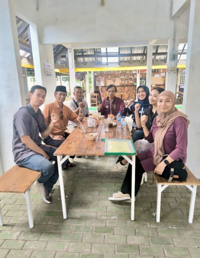 Silaturahmi Panitia Turnamen Catur Walikota Cup dengan ketua Pengkot Percasi Kota Yogyakarta Inung Nurzani