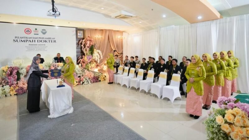 Pelantikan dan Pengambilan Sumpah Dokter Periode LXXXVII Fakultas Kedokteran dan Ilmu Kesehatan (FKIK) Unicersitas Muhammadiyah Yogyakarta (UMY), Rabu (28/1/2026),