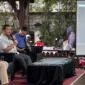 Ketua Komisi A DPRD DIY Eko Suwanto saat dialog dengan insan media dalam rangka Sosialisasi Perda DIY Nomor 13 Tahun 2016 tentang Penyelenggaraan Penyiaran, Jumat (20/2/2026). (Humas DPRD DIY)