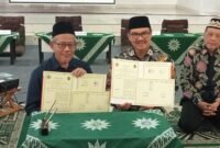 Penandatanganan kesepakatan kolaborasi antara Pimpinan Daerah Muhammadiyah Kota Yogyakarta dan Pemerintah Kota Yogyakarta melalui program Kampung Tematik di Kelurahan Brontokusuman. (Humas Pemkot)