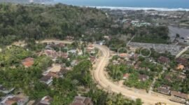 Area tanah untuk proyek Jalur Jalan Lintas Selatan (JJLS) segmen Garongan–Congot, Kabupaten Kulon Progo. (Humas Pemda DIY)