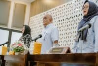 Wakil Gubernur DIY KGPAA Paku Alam X membuka Rapat Kerja Daerah (Rakerda) Komisi Informasi Daerah (KID) DIY 2026 di Gedhong Pracimasana, Kompleks Kepatihan, Selasa (10/2/2026). (Humas Pemda DIY)