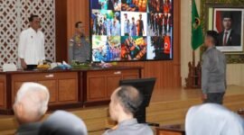 Wakil Wali Kota Yogyakarta Wawan Hermawan menerima Laporan Kinerja Satlinmas di Ruang Bima, Balai Kota Yogyakarta, Rabu (4/2/2026). (Humas Pemkot)