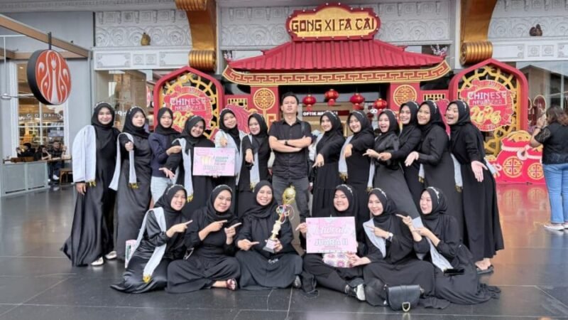 Paduan Suara Mahasiswa Sunshine Voice (SSV) Universitas Muhammadiyah Yogyakarta kembali menorehkan capaian dengan meraih Juara II kategori umum dalam JCM Choral Competition 2026. (Humas UMY)