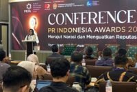 Sekretaris Daerah Daerah Istimewa Yogyakarta (DIY) Ni Made Dwipanti Indriyani mbuja conference PR Indonesia Awards (PRIA) 2026 di Gedung Pracimosono, Kompleks Kepatihan, Yogyakarta, Rabu (11/2/2026). (Dok PRIA)