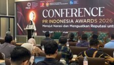 Sekretaris Daerah Daerah Istimewa Yogyakarta (DIY) Ni Made Dwipanti Indriyani mbuja conference PR Indonesia Awards (PRIA) 2026 di Gedung Pracimosono, Kompleks Kepatihan, Yogyakarta, Rabu (11/2/2026). (Dok PRIA)
