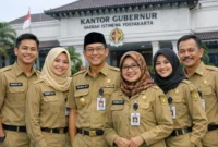 Ilustrasi - ASN tetap ke kantor di hari pertama WFH di Yogyakarta. (Jennus)