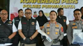 Kepala Polres Purwakarta, Ajun Komisaris Besar Polisi I Dewa Putu Gede Anom Danujaya, menyampaikan keterangan dalam konferensi pers di Purwakarta, Selasa (7/4/2026). (Dok Polres Purwakarta)