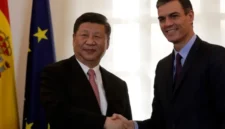 Presiden China Xi Jinping menerima Perdana Menteri Spanyol, Pedro Sánchez, di Beijing, Selasa (14/4/2026). (Anadolu)