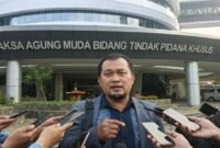 Koordinator Masyarakat Anti-Korupsi Indonesia (MAKI), Boyamin Saiman