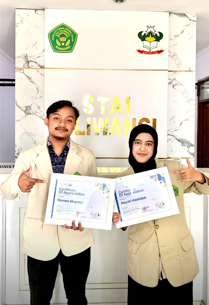 Aisyah Habibillah dan Risman Mulyana, mahasiswa STAI Siliwangi Bandung