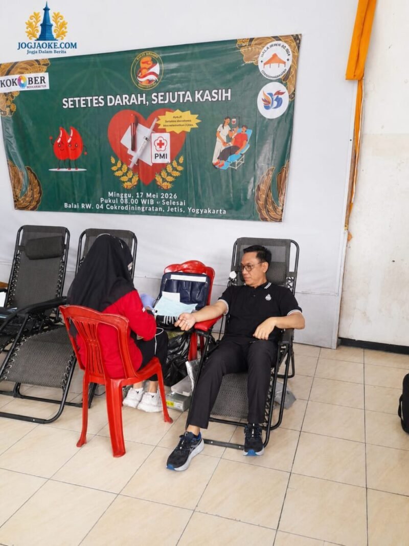 Wakil Wali Kota Yogyakarta, Wawan Harmawan, hadir langsung di tengah masyarakat dan ikut mendonorkan darahnya bersama warga. (Wawan - jogjaoke.com)