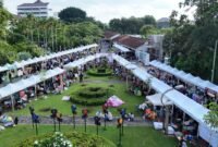 Foto kemeriahan kegiatan puncak Milad UMY ke-45 yang menghadirkan 100 UMKM dan 1.500 jamu gratis
