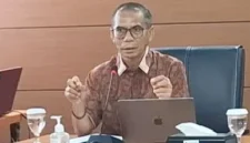 Ketua Komisi Digital dan Sustainability Dewan Pers Dahlan Dahi dala konfetensi pers di Jakarta, Senin (15/6/2026).