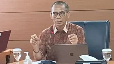 Ketua Komisi Digital dan Sustainability Dewan Pers Dahlan Dahi dala konfetensi pers di Jakarta, Senin (15/6/2026).