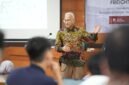 Direktur Eksekutif The Logistics Institute-Asia Pacific (TLI-AP), National University of Singapore (NUS), Singapura, Dr. Robert de Souz