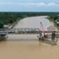 Pembangunan Jembatan Krueng Tingkeum di Kecamatan Kutablang, Kabupaten Bireuen, Aceh. dok. Satgas PRR/Kementerian PU