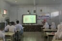 Narasumber dari Kanwil DJP Banten menyampaikan materi mengenai pentingnya pajak kepada peserta seminar di Aula SMK Pasundan 2 Kota Serang, Selasa (26/5/2026).