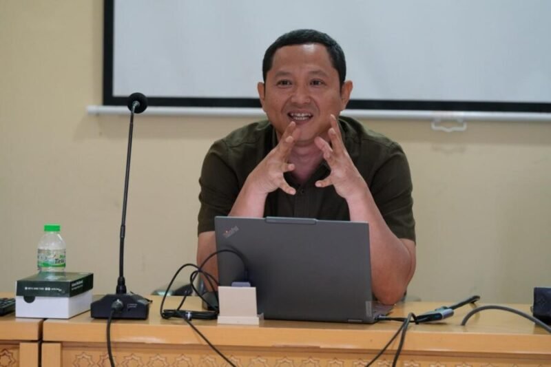 HCGA Manager di PT Jamu Air Mancur Solo, Eko Jadi Saputro saat memberikan materi kuliah umum di Prodi Hukum Program Magister UMY