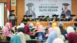 Guru Besar UMY bidang ortodonti, Prof. Dr. drg. Tita Ratya Utari, Sp.Ort saat menyampaikan orasi ilmiah pengukuhan guru besarnya di UMY