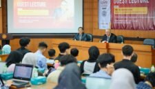 Foto kegiatan perkuliahan di UMY yang melibatkan dosen dari luar negeri