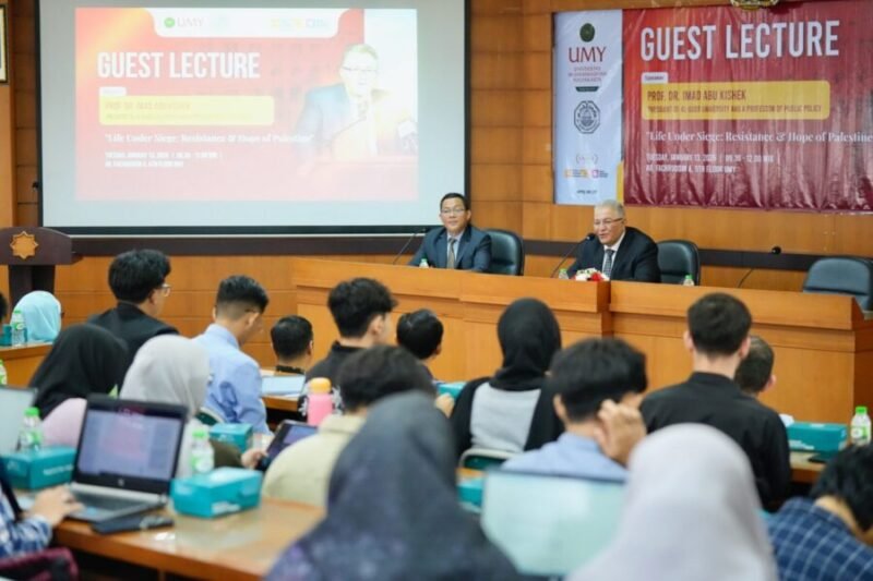 Foto kegiatan perkuliahan di UMY yang melibatkan dosen dari luar negeri