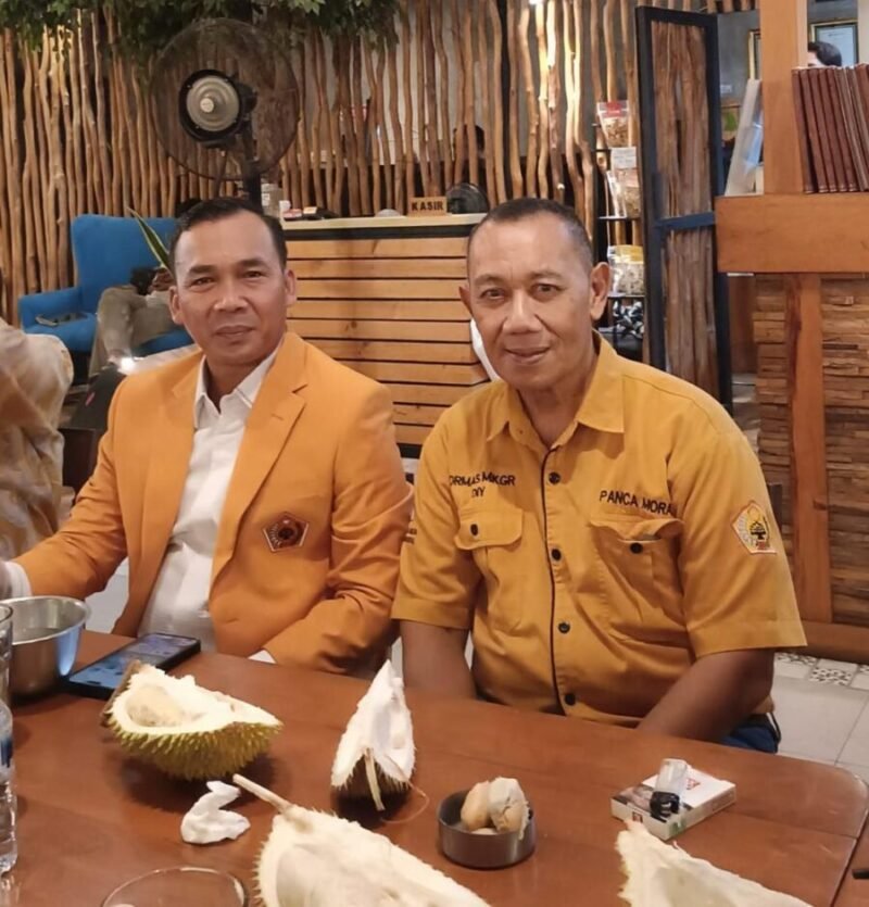 Acara semalam Kamis Tgl 25 Juni 2036, di RM Boetani Jln Cebongan Sidomoyo, Godean, bersama pak Dr H Wihaji, Menteri Kependudukan dan Ketahanan Keluarga dan kepala BKKBN di Sarasehan Ormas MKGR DIY(wawan-jogjaoke.com)